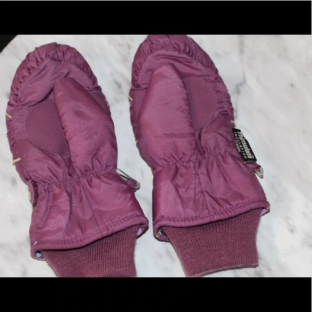 girls oshkosh mittens